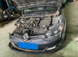 Pantalla renault 259156761r megane 1.6 bose 61276