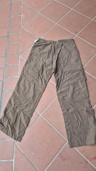 Pantaloni cargo marroni con zip