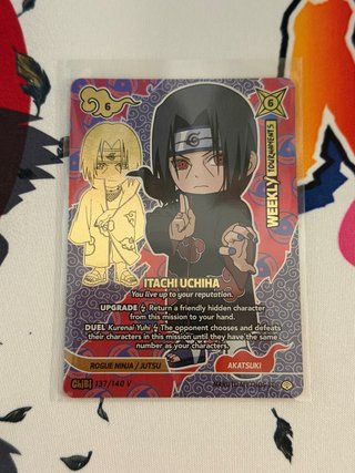 Carta Itachi Uchiha Chibi 137/140 V promo ingles