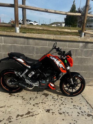 KTM Duke 125 2016 Naranja/Negra