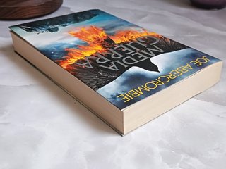 Media Guerra 1a Edición - Joe Abercrombie