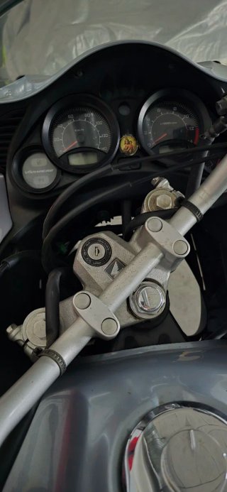 Honda Varadero 125XL Plata