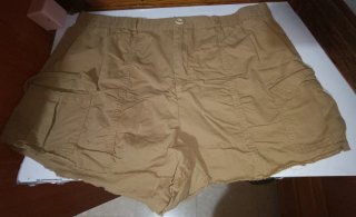 Pantalón corto cargo marrón