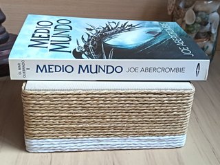 Medio Mundo 1a Edición - Joe Abercrombie