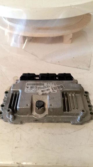Centralita motor uce peugeot 9662306380 307 10339