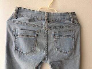 Pantalón tejano claros
