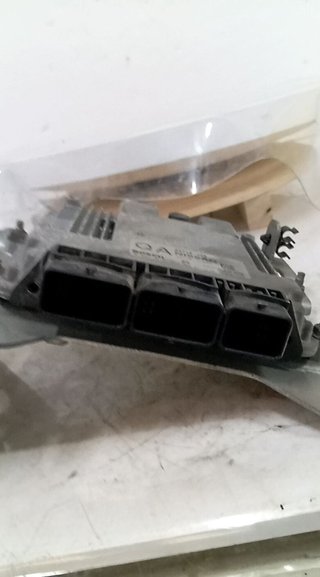 Centralita motor 0281014360 renault koleos i 10564
