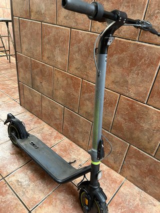 Lote 2 Patinetes Cecotec D30 y Xiaomi mi 3
