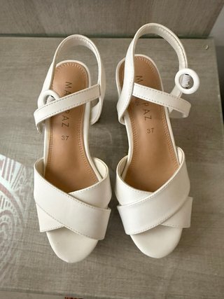 Zapatos de tacón MARYPAZ blancos talla 37