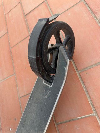 Patinete plegable con freno