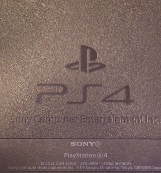 PS4 + Controller