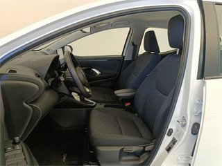 TOYOTA Yaris ACTIVE PLUS