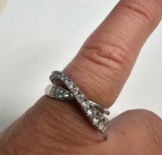 Anillo Swarovski Corazón Entrelazado