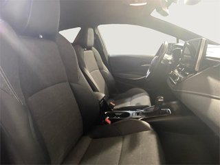 TOYOTA Corolla Sedán 125H Style