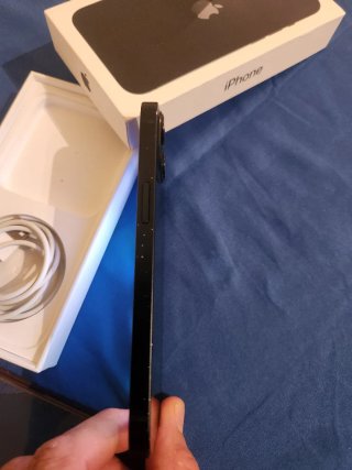iPhone 13 · 128GB · Muy buen estado · Batería 74%