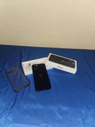 iPhone 13 · 128GB · Muy buen estado · Batería 74%
