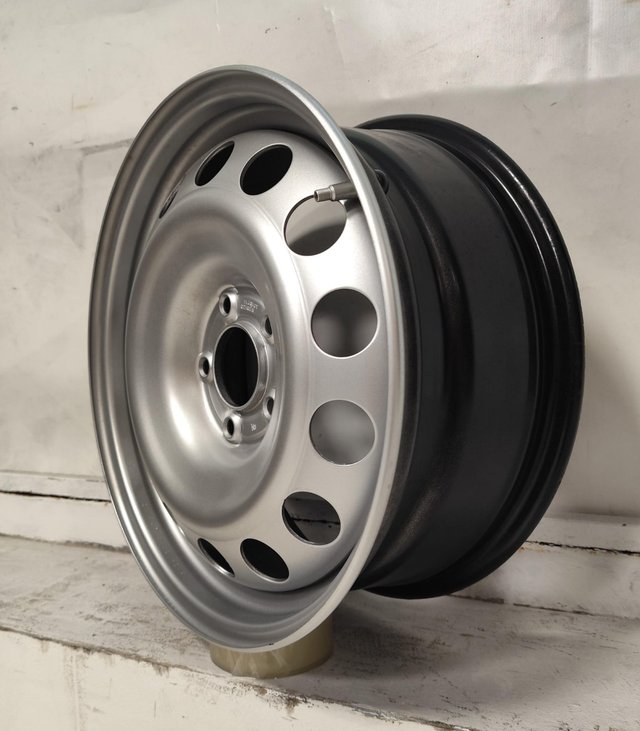 Llanta de chapa de 16 pulgadas Peugeot Citroën