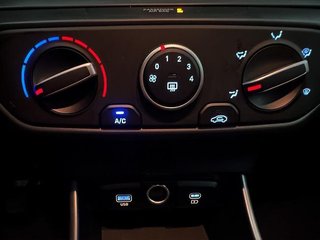 Hyundai i20 1.2 MPI 79CV Essence