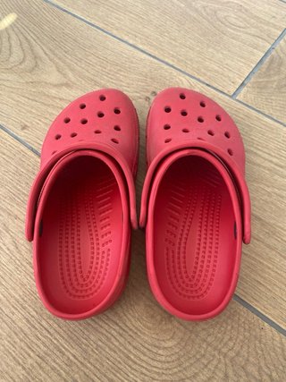 Zuecos Crocs niño talla 33-34