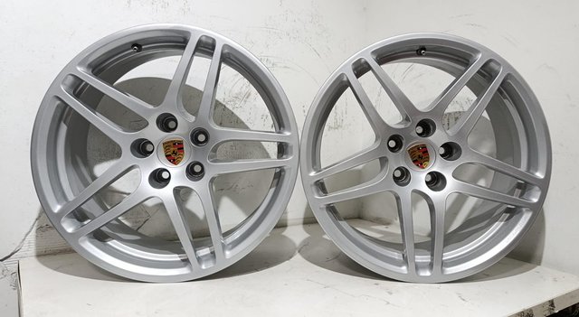 Juego de Llantas Original Porsche de 18 pulgadas