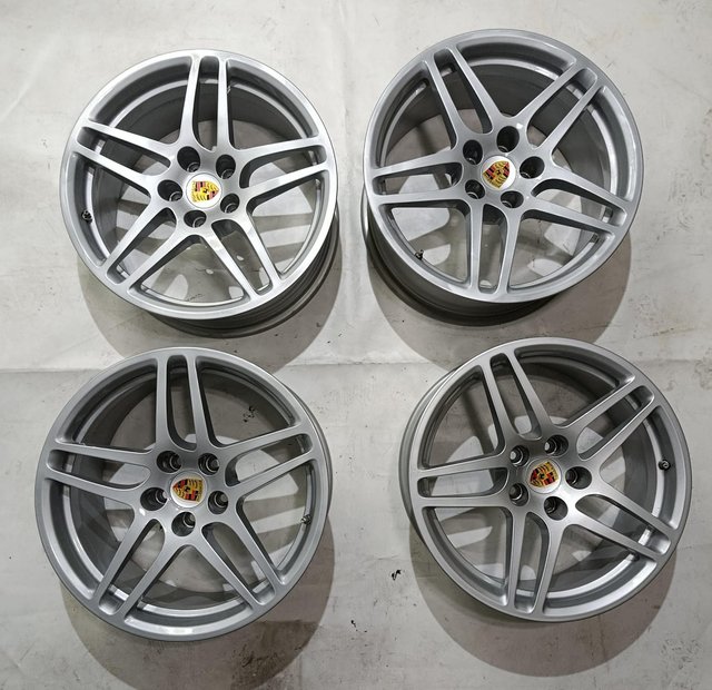 Juego de Llantas Original Porsche de 18 pulgadas