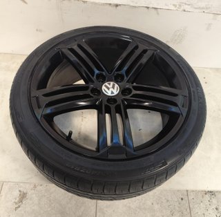 Llanta Original Volkswagen Golf mk6 19 pulgadas
