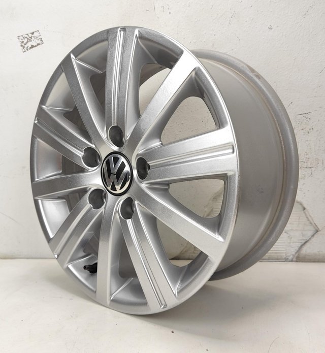 Llanta original suelta Volkswagen Golf 15 pulgadas