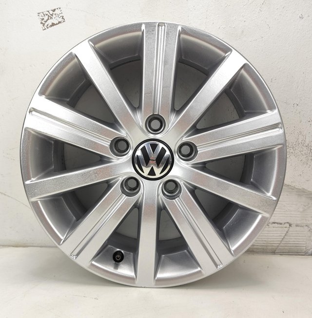 Llanta original suelta Volkswagen Golf 15 pulgadas