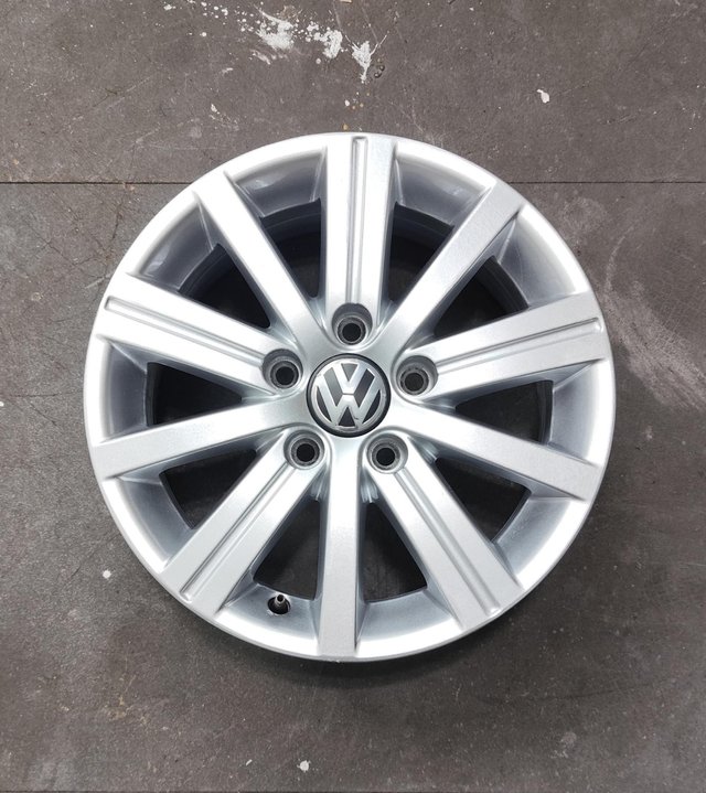 Llanta original suelta Volkswagen Golf 15 pulgadas