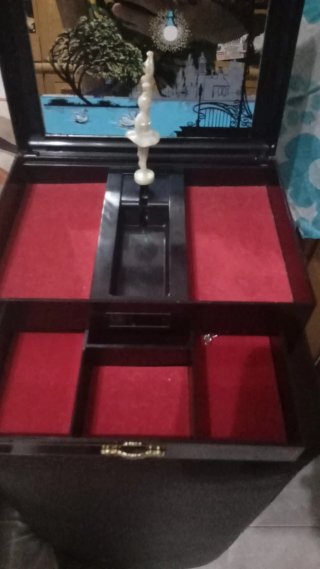 Caja joyero musical con bailarina