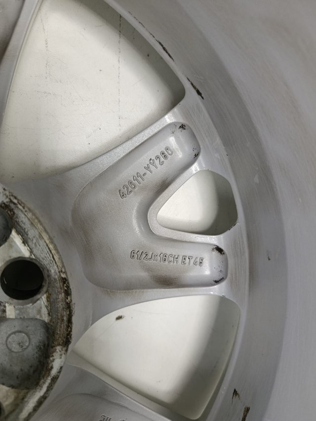 Juego de llanta Toyota Auris 5X114-16 Pulgadas