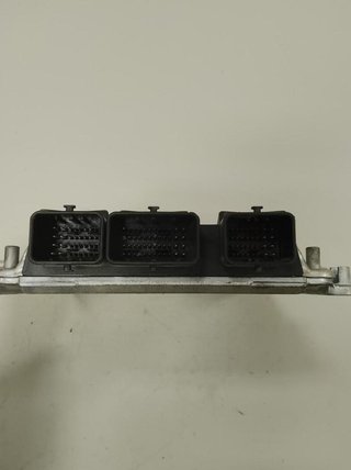 Centralita motor uce citroen 0281010808 c5 349