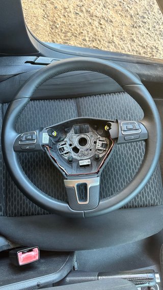 Volante Golf 6 Multifunción Negro