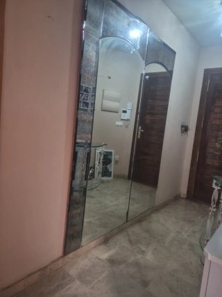 espejo grande  y 2  cubreradiadores. En cristal