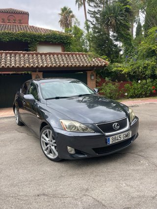 Lexus IS 2009
