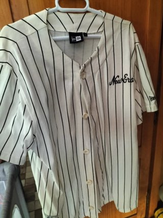 Camisa Deportiva New Era Rayas; estilo baseball