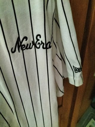 Camisa Deportiva New Era Rayas; estilo baseball