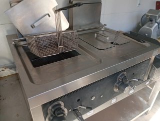 Freidora de gas para encimera hostelería.