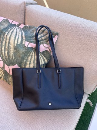 Bolso Negro Purificación García piel
