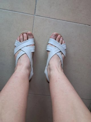 Sandalias cuña blancas