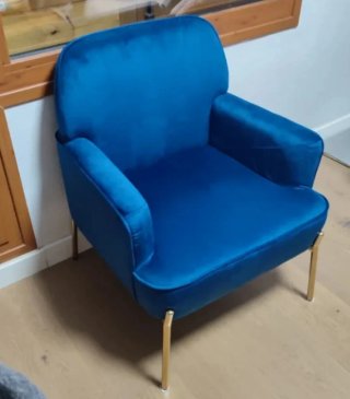 Poltrona blu in velluto