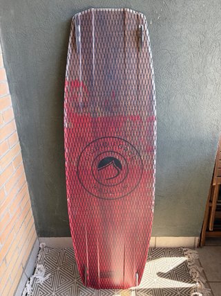Tabla Kitesurf Liquid Force Radnium 137 + Pads PRO