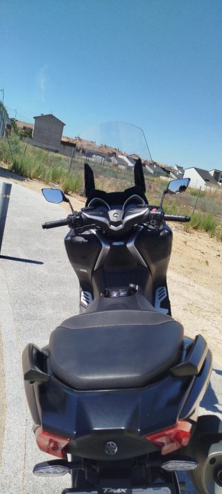 Yamaha Tmax 530 DX ABS Negra