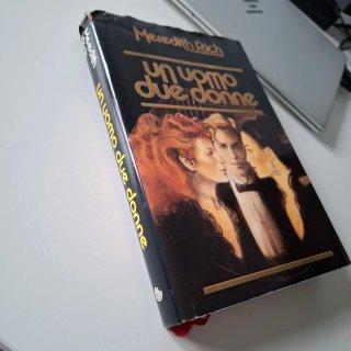 Libro "Un uomo due donne" autore Meredith Rich