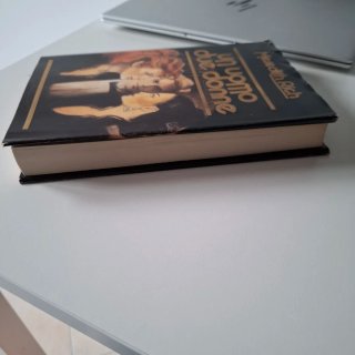 Libro "Un uomo due donne" autore Meredith Rich