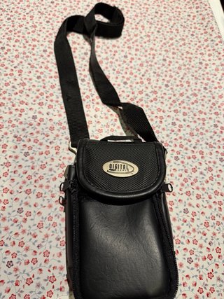 Funda para cámara digital negra