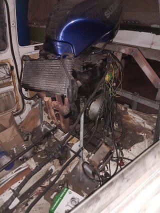 Seat 133 con motor de moto 750