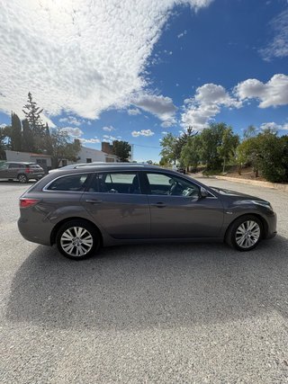 Mazda 6 2.2 DE LUXURY