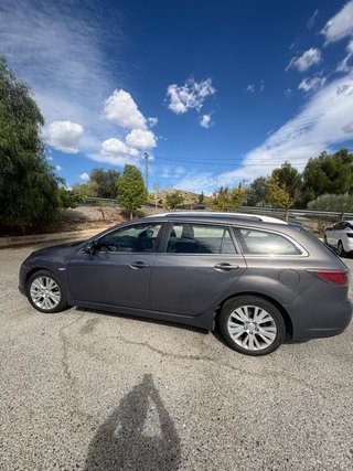 Mazda 6 2.2 DE LUXURY