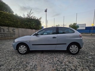SEAT Ibiza 1.4 16v "110.000km" PEGATINA B AÑO 2004